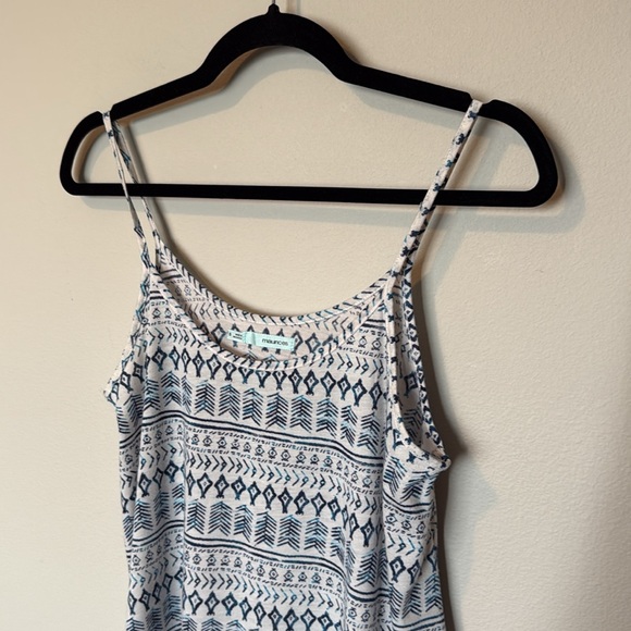 Maurices Tank Top White Blue Aztec Flowy Summer Spagetti Strap Women’s Small - Picture 4 of 9